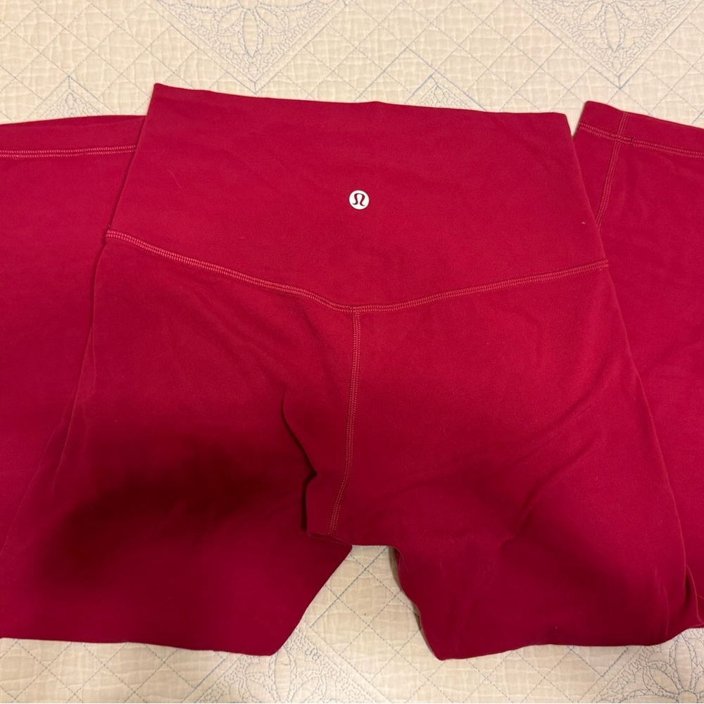 lululemon athletica Women's Hot Pink cropped size 6